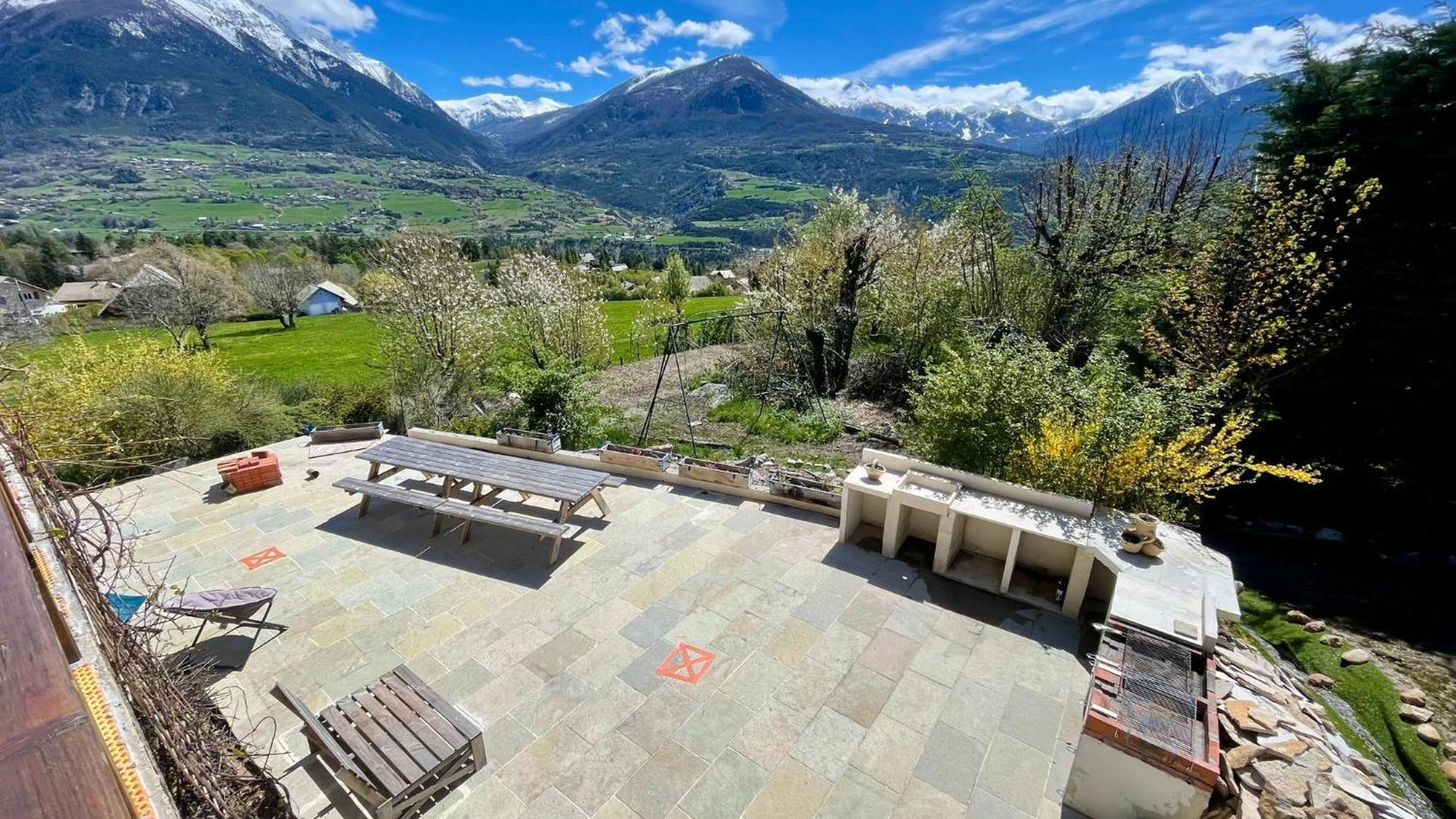 Gite Confort 15 Couchages, Vue Panoramique Montagne Hautes Alpes, Terrasses Embrun Buitenkant foto