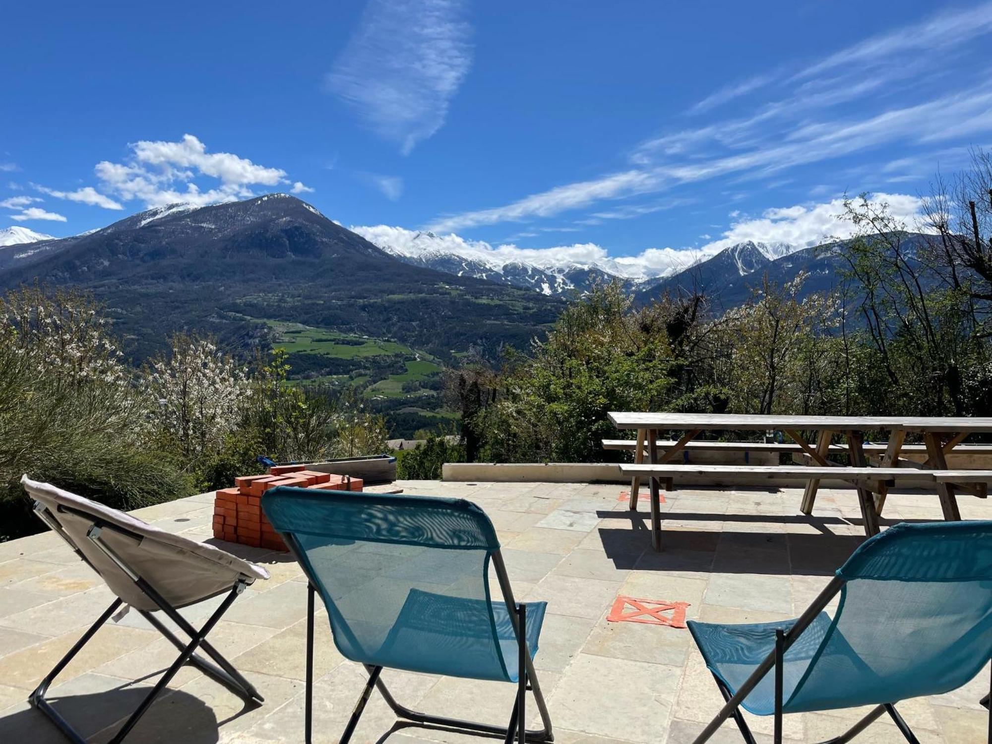 Gite Confort 15 Couchages, Vue Panoramique Montagne Hautes Alpes, Terrasses Embrun Buitenkant foto