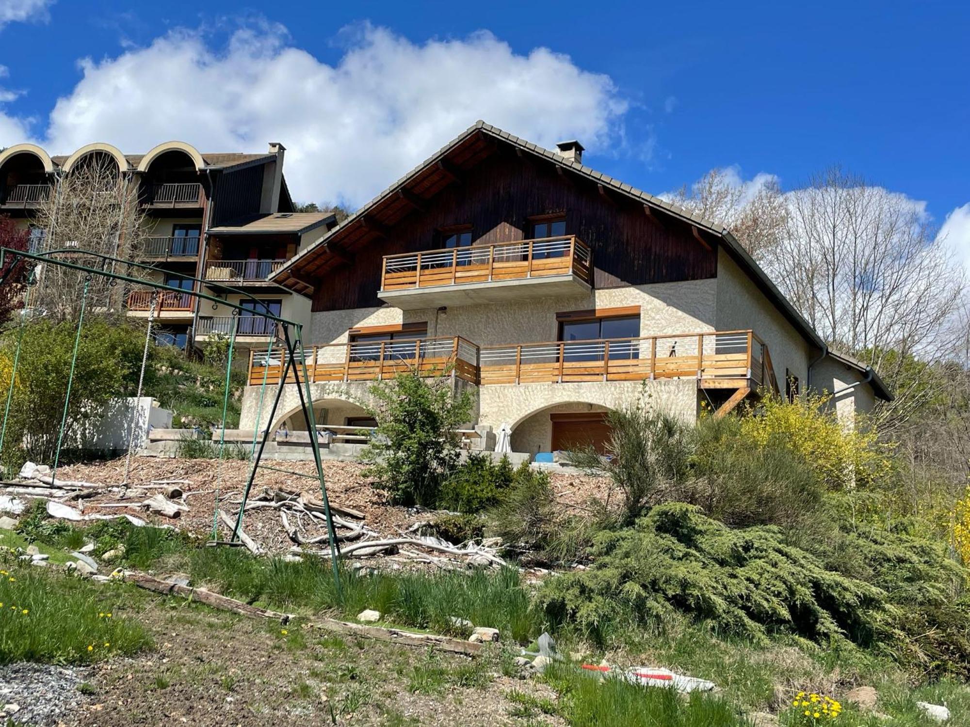 Gite Confort 15 Couchages, Vue Panoramique Montagne Hautes Alpes, Terrasses Embrun Buitenkant foto